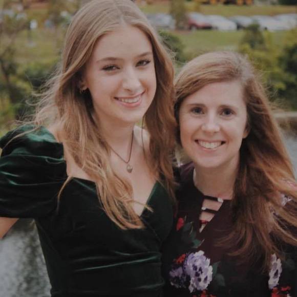 Meet your Posher, Beth - Picture 1 of 1